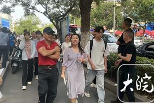 沈知渝：库里偶尔也能享受躺赢的感觉 得感谢克莱等一众队友